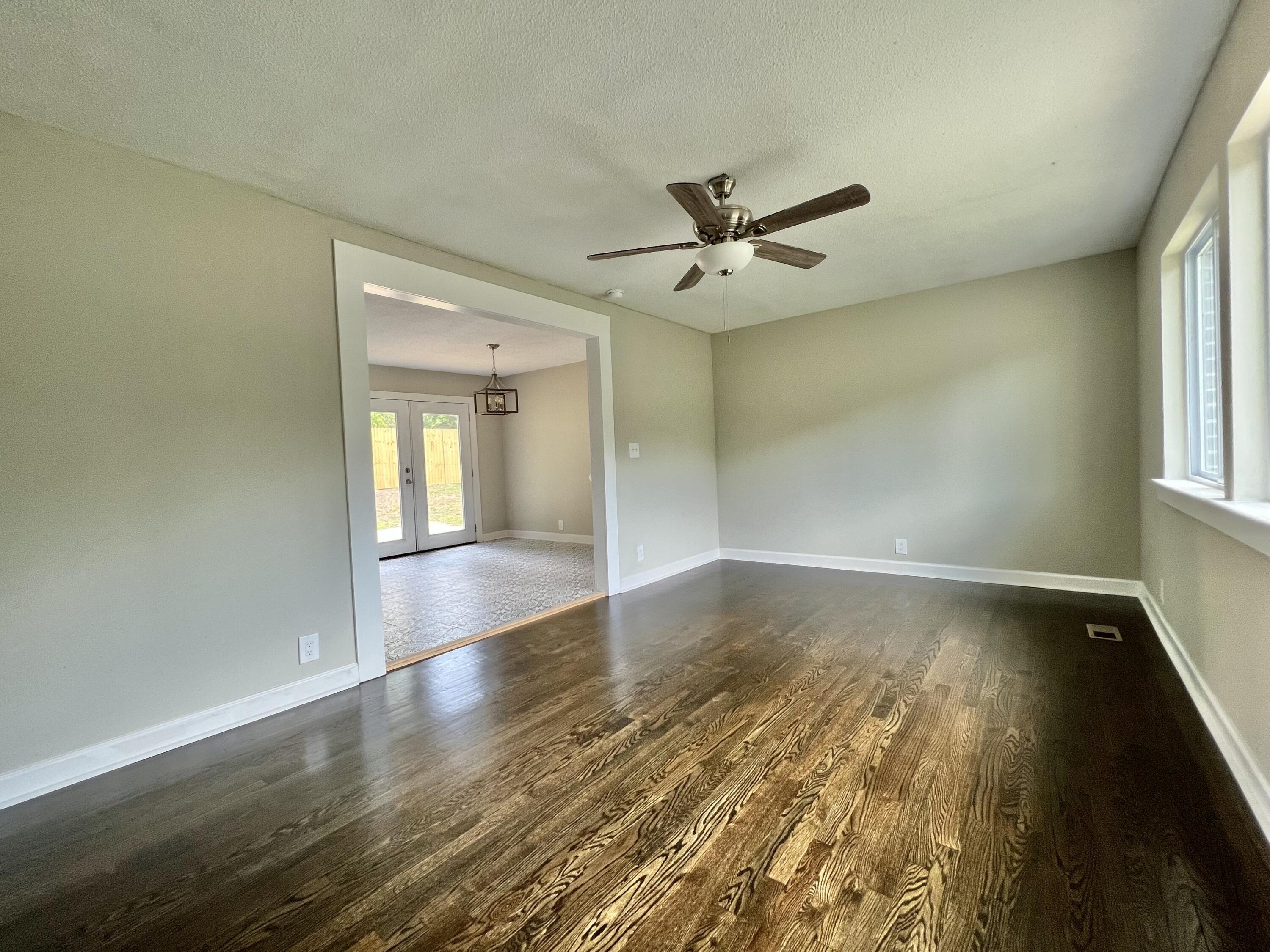 16 Reece Street Rossville, GA 30741 - Photo 2 of 9 IMG_4891