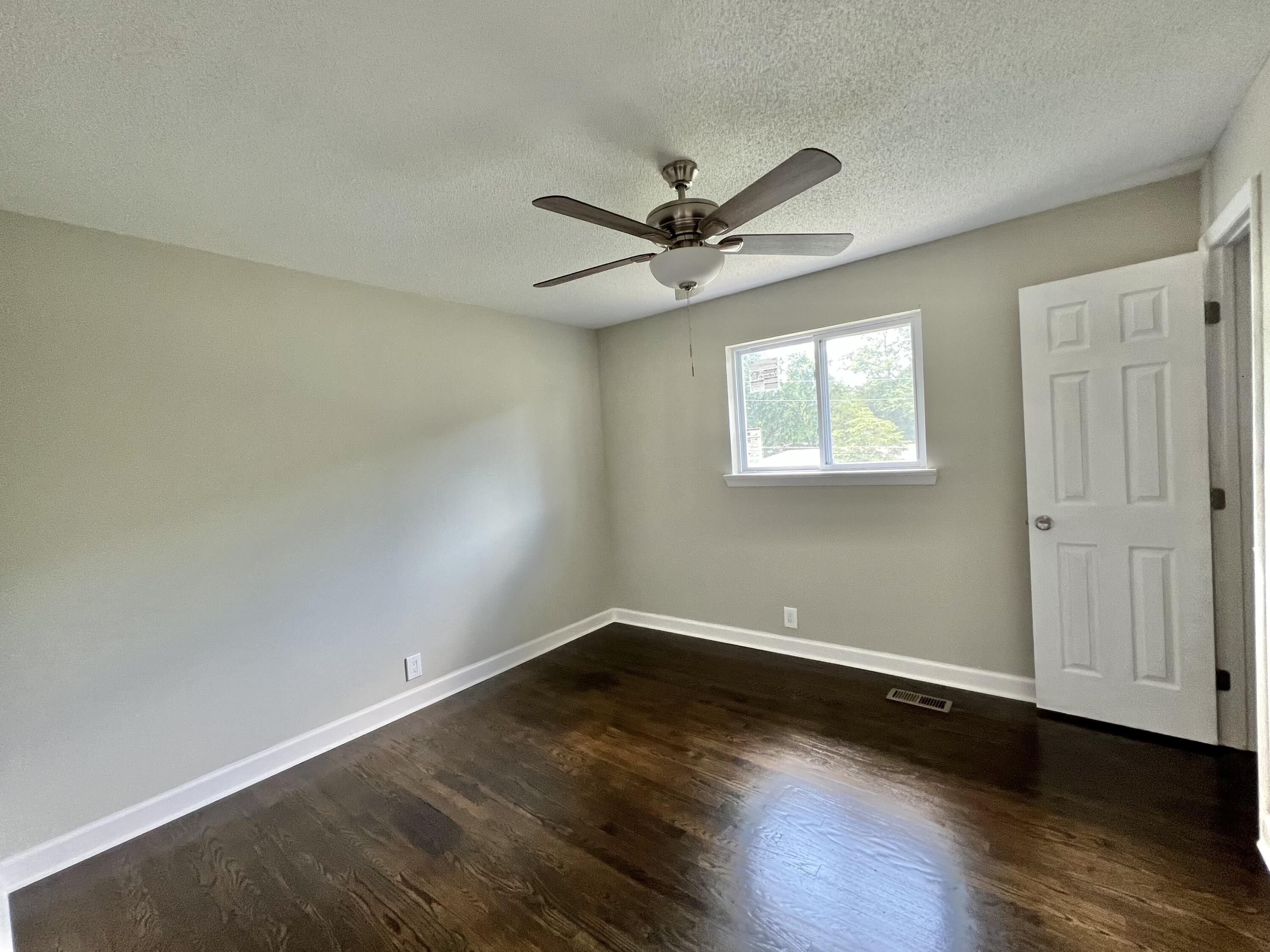 16 Reece Street Rossville, GA 30741 - Photo 8 of 9 IMG_4895