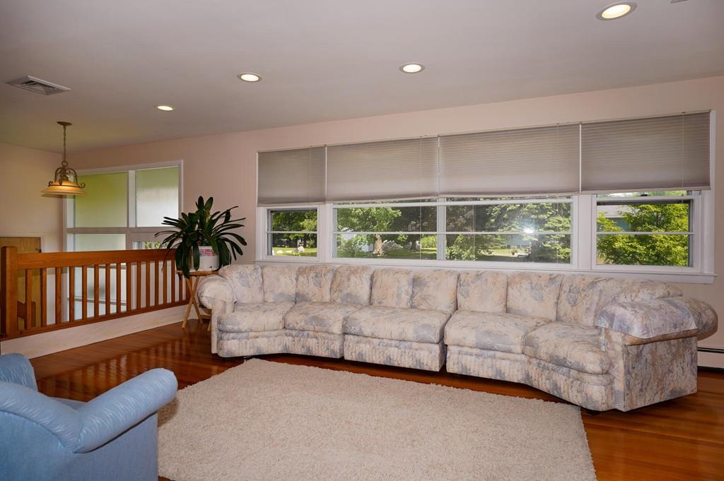 26 Fox Hill Road Framingham, MA 01701 - Photo 10 of 38 Gallery Image 10
