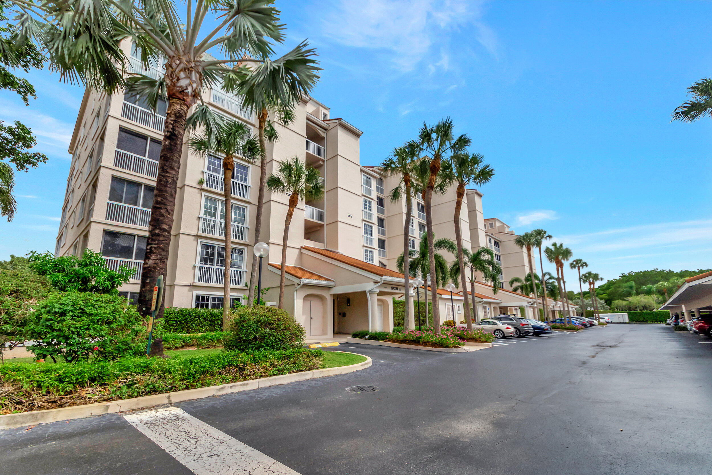 17031 Boca Club Boulevard, Unit 61B Boca Raton, FL 33487 - Photo 2 of 45 Front