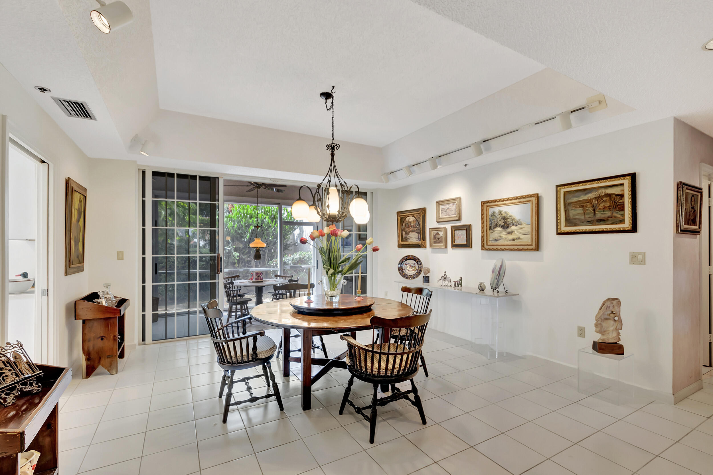 17031 Boca Club Boulevard, Unit 61B Boca Raton, FL 33487 - Photo 6 of 45 Dining