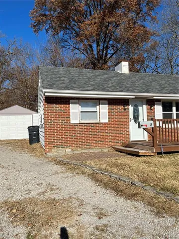 $1,400 | 13 Rusty Wil Drive, Belleville, IL 62220