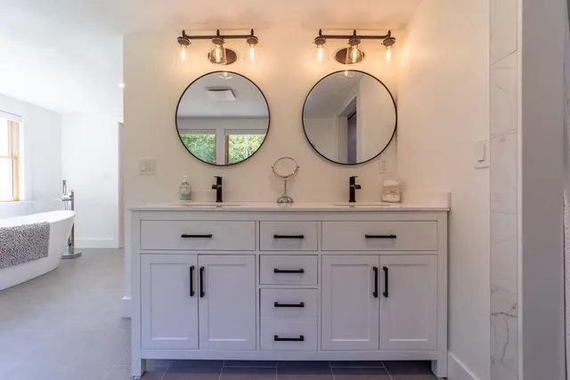 $995,000 | 620 Poole Hill Road, Bristol, NH 03222