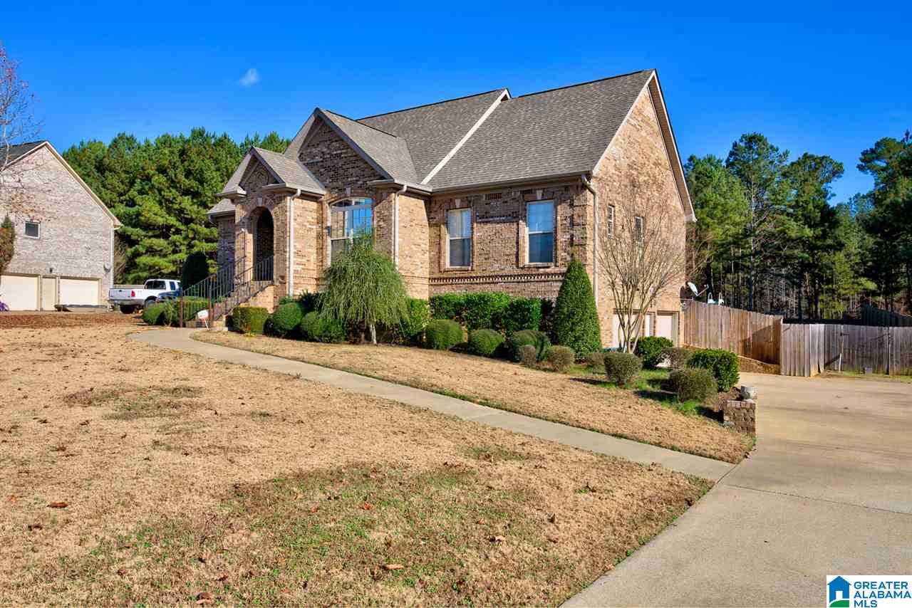 9647 Ridge Way Kimberly, AL 35091 - Photo 3 of 29