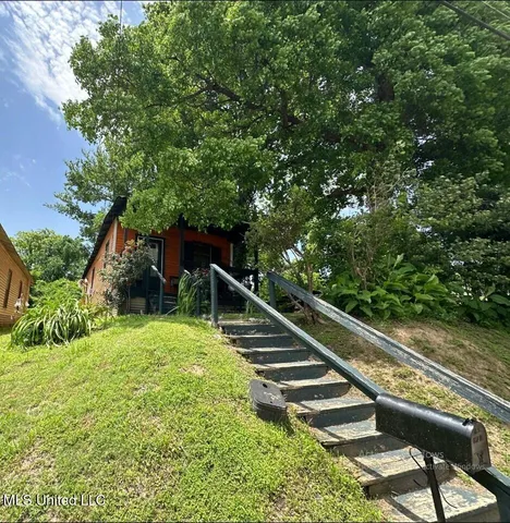 $16,900 | 1002 Howard Street, Vicksburg, MS 39183