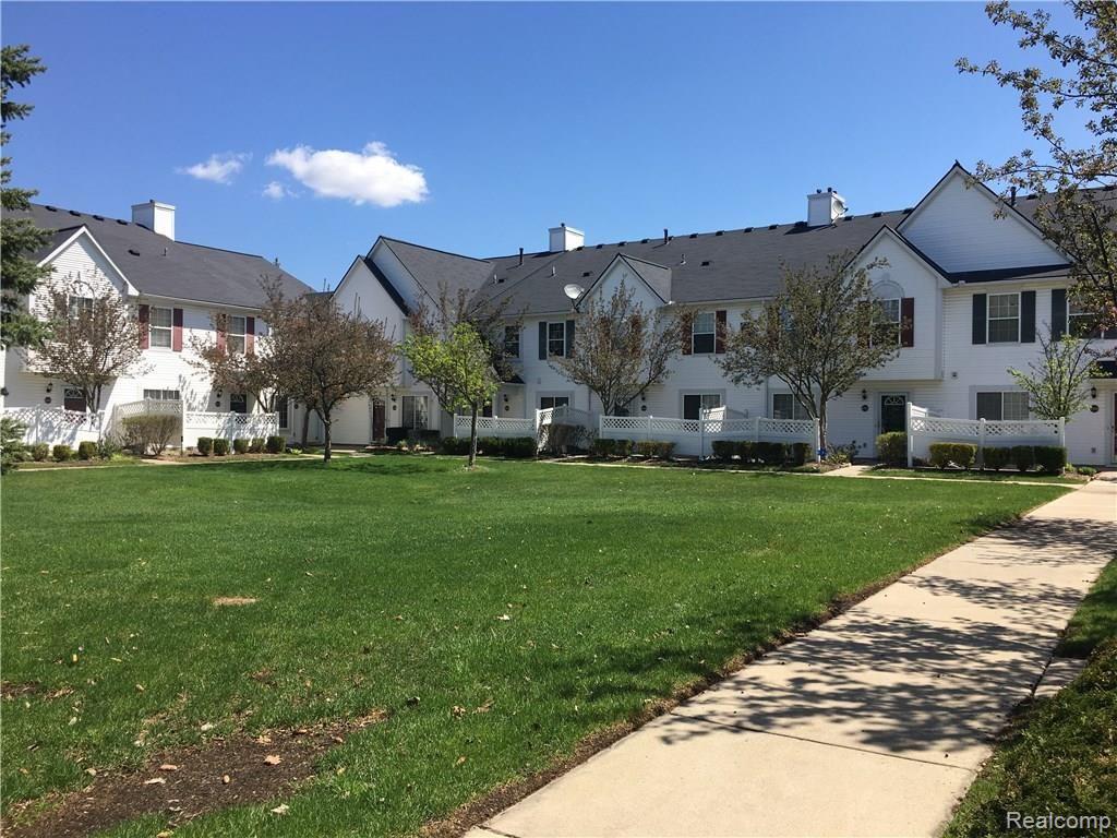 22040 Cape Cod Way, Unit 4 Farmington, MI 48336 - Photo 26 of 31
