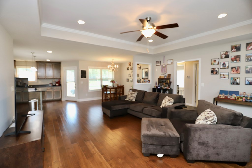 10 Champaca Court Sumter, SC 29154 - Photo 8 of 59 Gallery Image 8