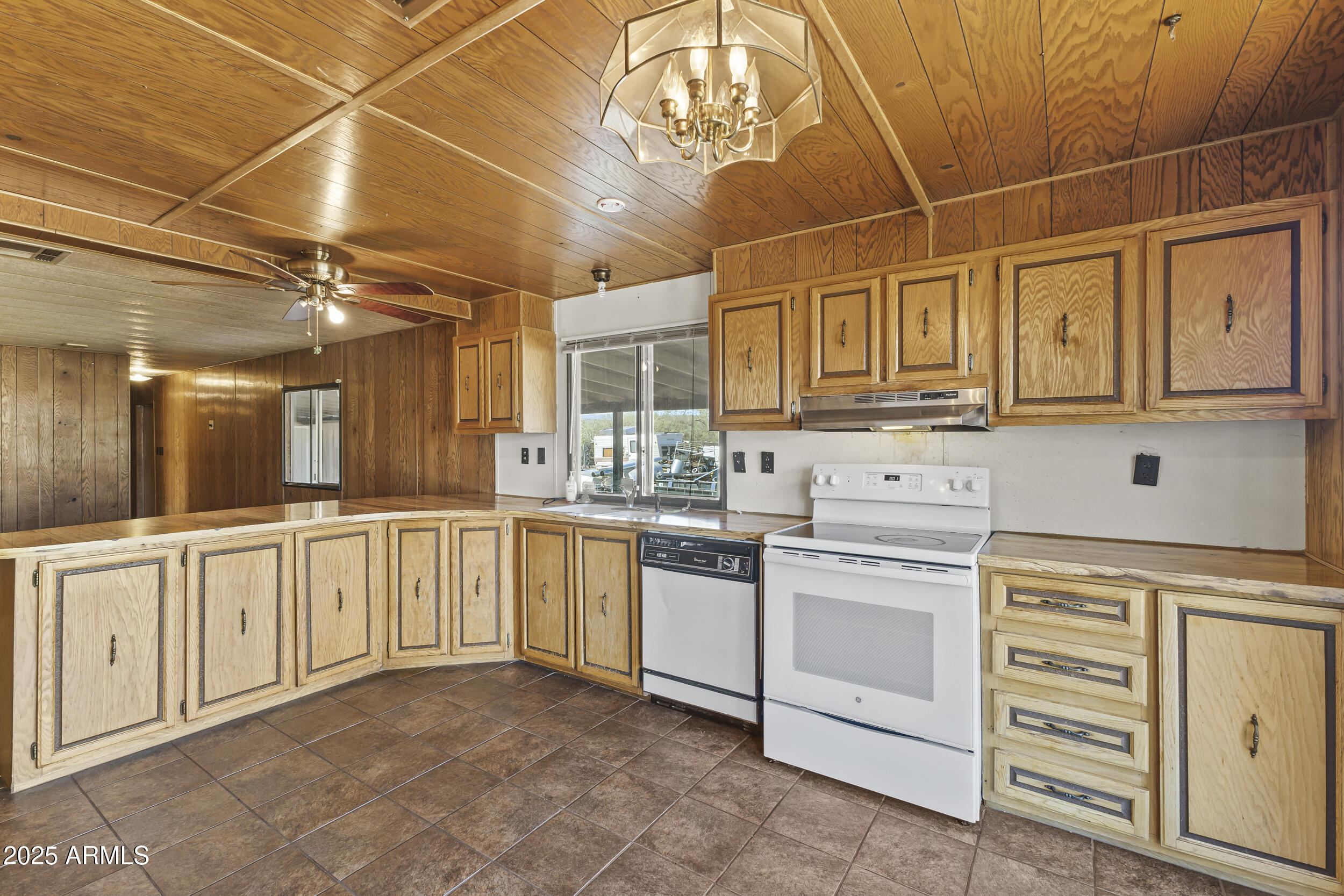 17071 East Bob White Road Mayer, AZ 86333 - Photo 9 of 24 9_09