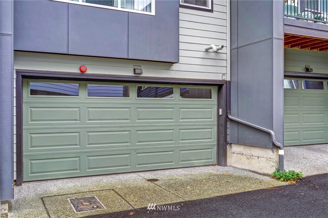 606 237th Street Southeast, Unit C Bothell, WA 98021 - Photo 23 of 27 a view of a house with backyard