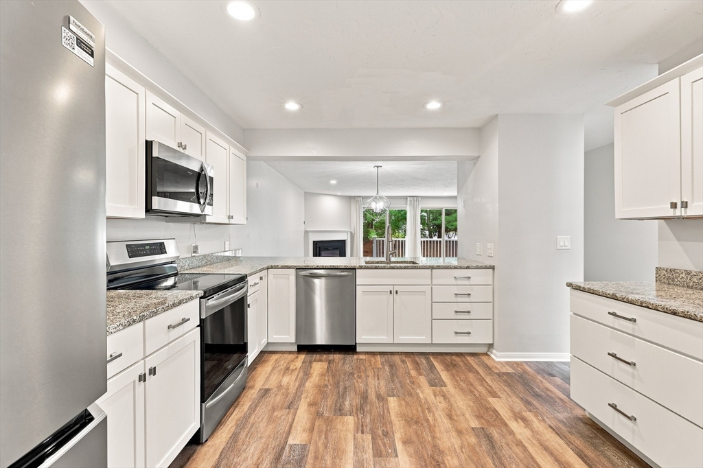 78 Pointe Rok Drive, Unit 78 Worcester, MA 01604 - Photo 8 of 42 Gallery Image 8