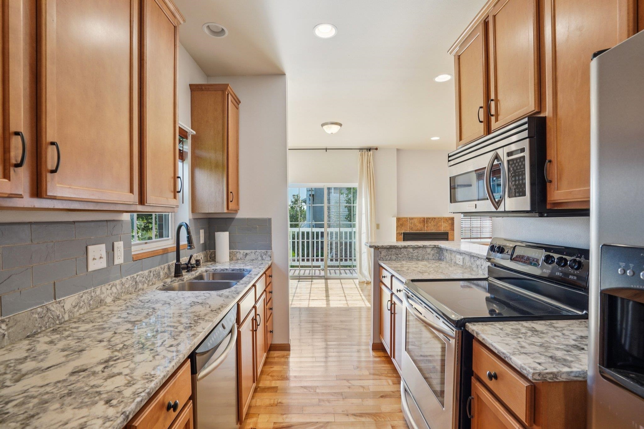 4025 Maple Grove Drive Madison, WI 53719 - Photo 12 of 33