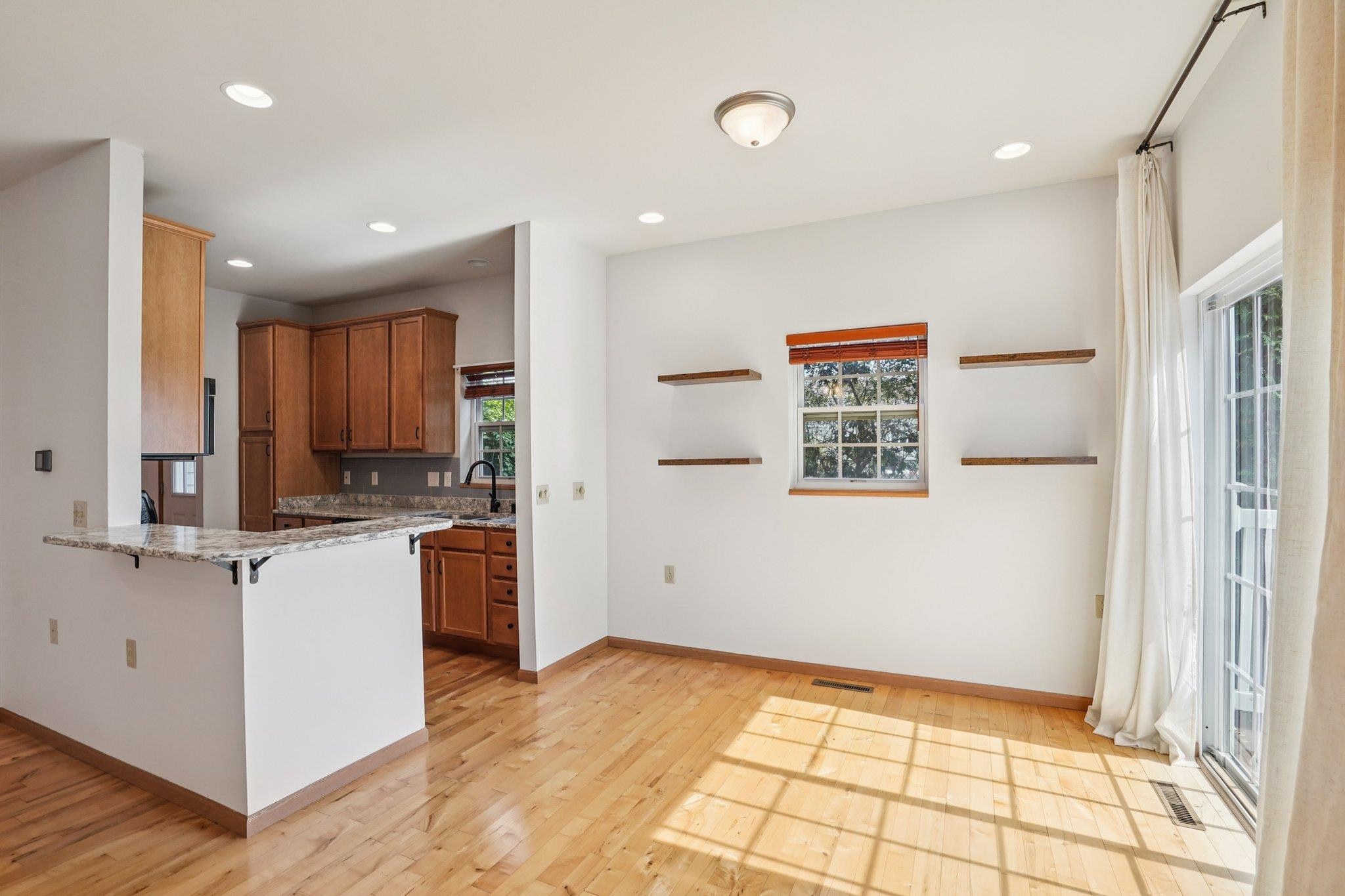 4025 Maple Grove Drive Madison, WI 53719 - Photo 9 of 33