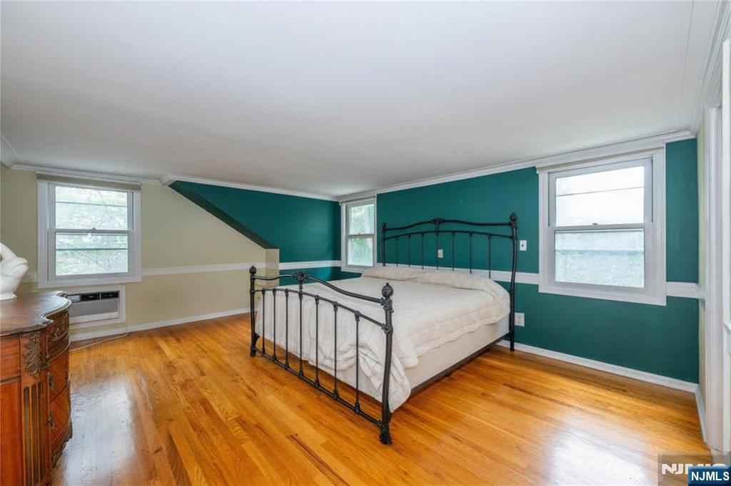 15 Congress Road Emerson, NJ 07630 - Photo 24 of 48