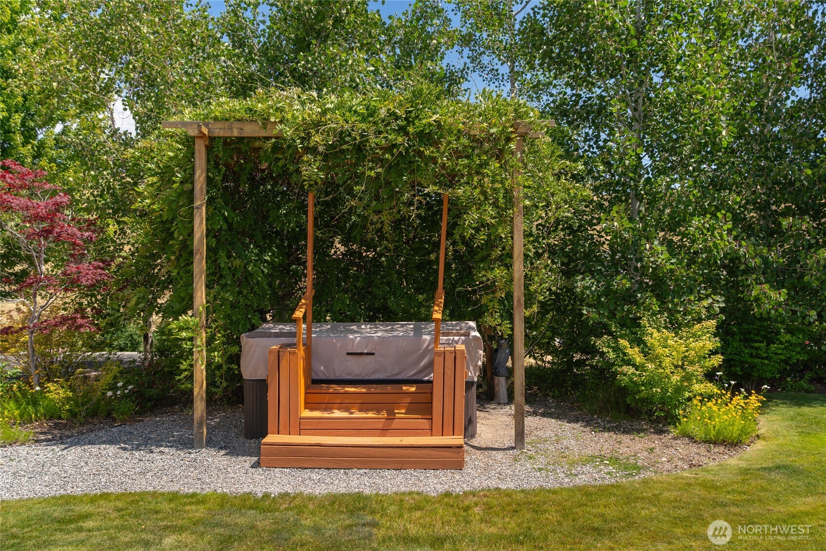 357 Lakayuse Road Manson, WA 98831 - Photo 18 of 40