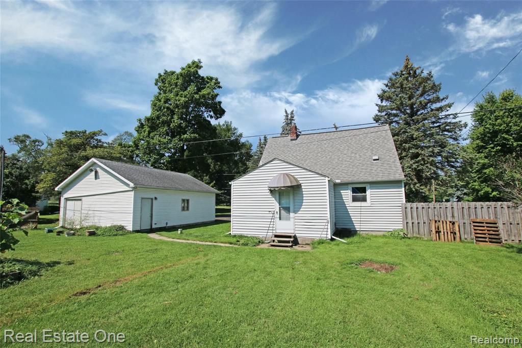4321 Howe Road Grand Blanc, MI 48439 - Photo 6 of 40