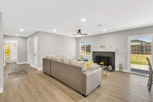 $434,900 | 3627 Mc Cain Way, North Highlands, CA 95660