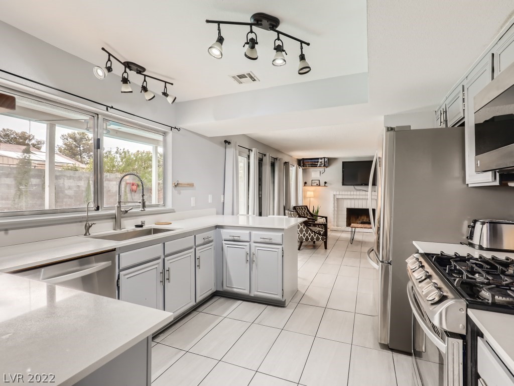 4189 Newcastle Road Las Vegas, NV 89103 - Photo 16 of 28 Gallery Image 16