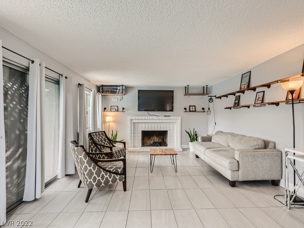 4189 Newcastle Road Las Vegas, NV 89103 - Photo 6 of 28 Gallery Image 6