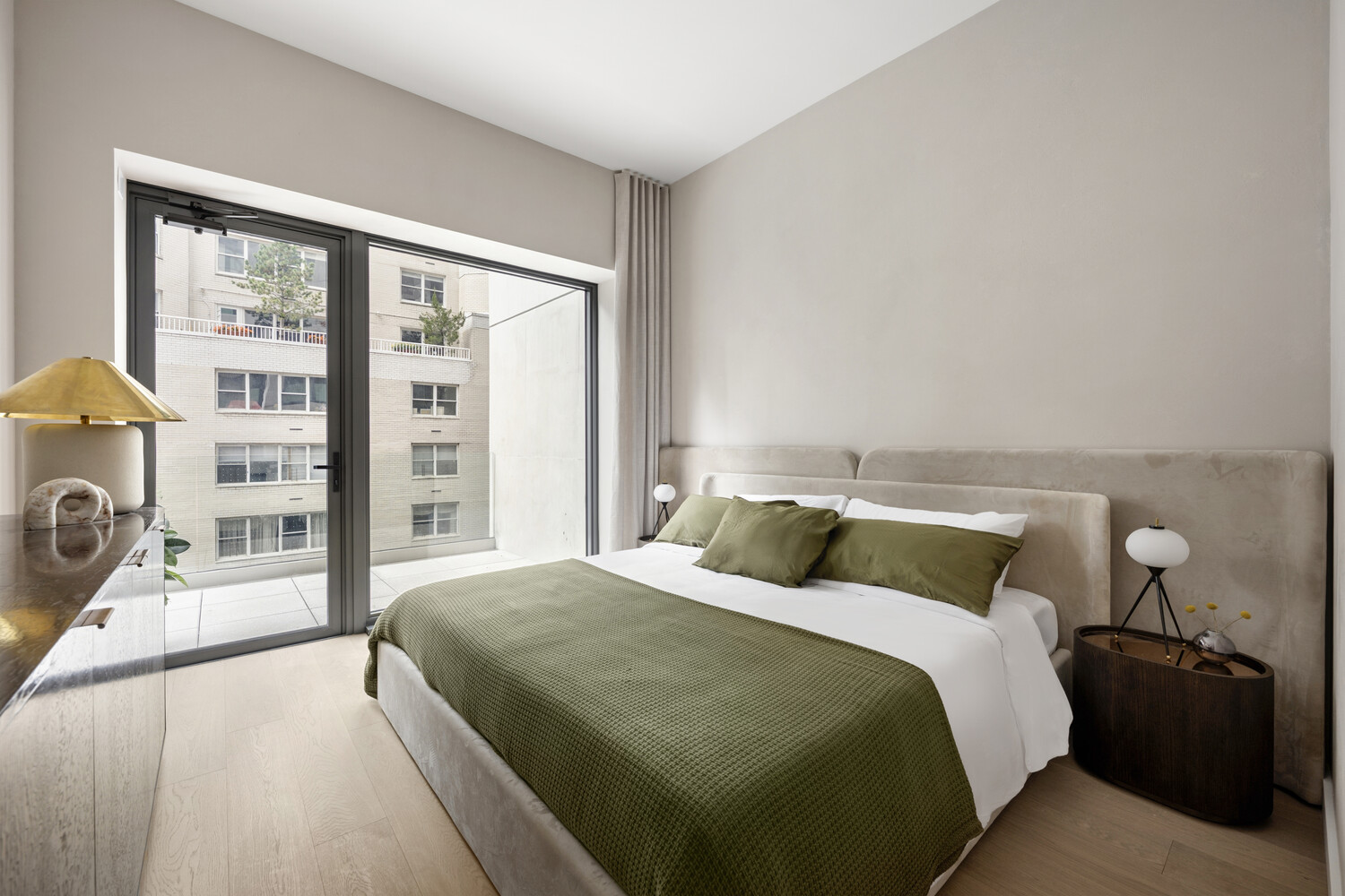 126 East 57th Street, Unit 1502 Manhattan, NY 10022 - Photo 3 of 27