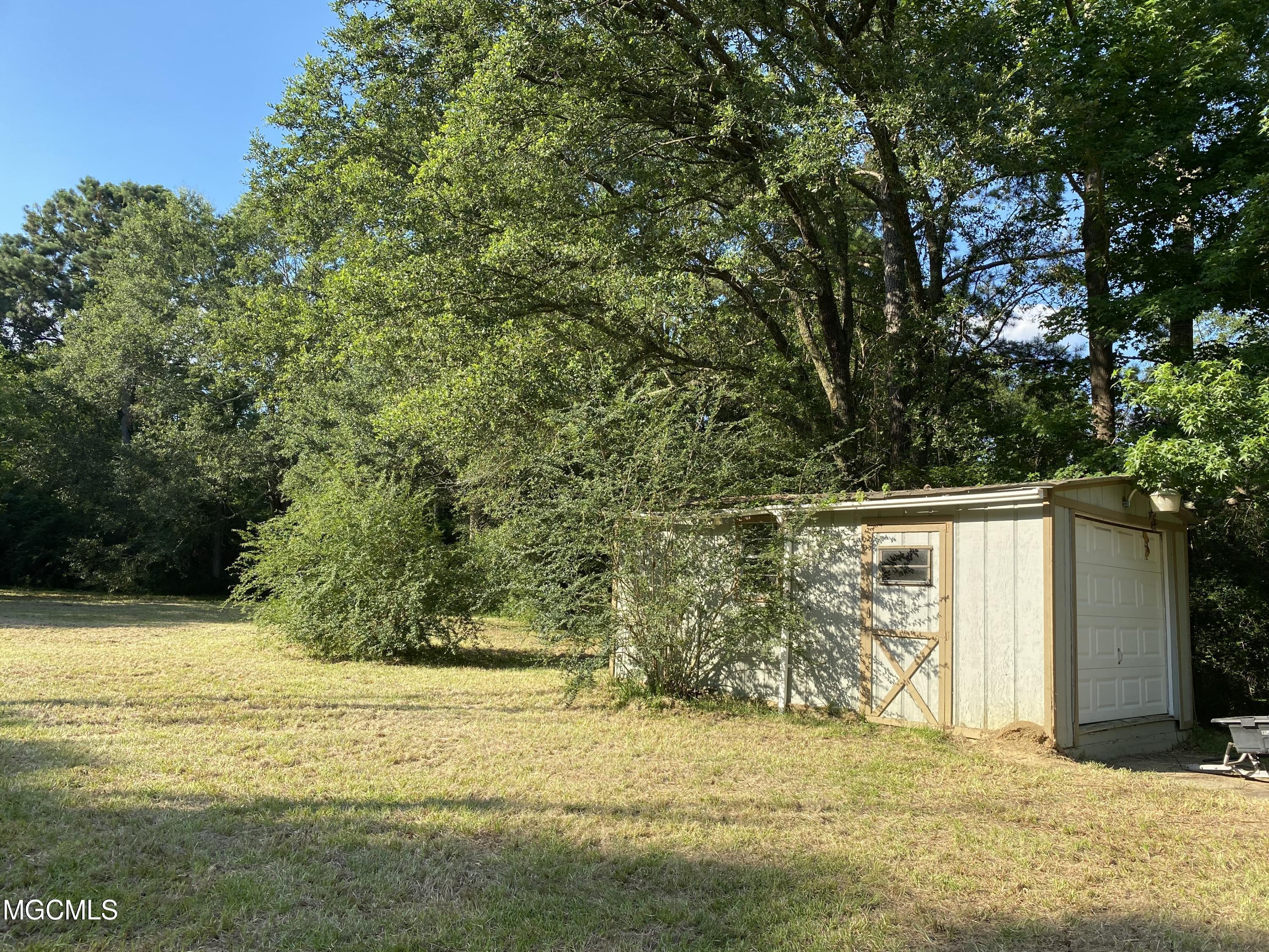 805 Ceasar Road Picayune, MS 39466 - Photo 14 of 20 IMG_4669