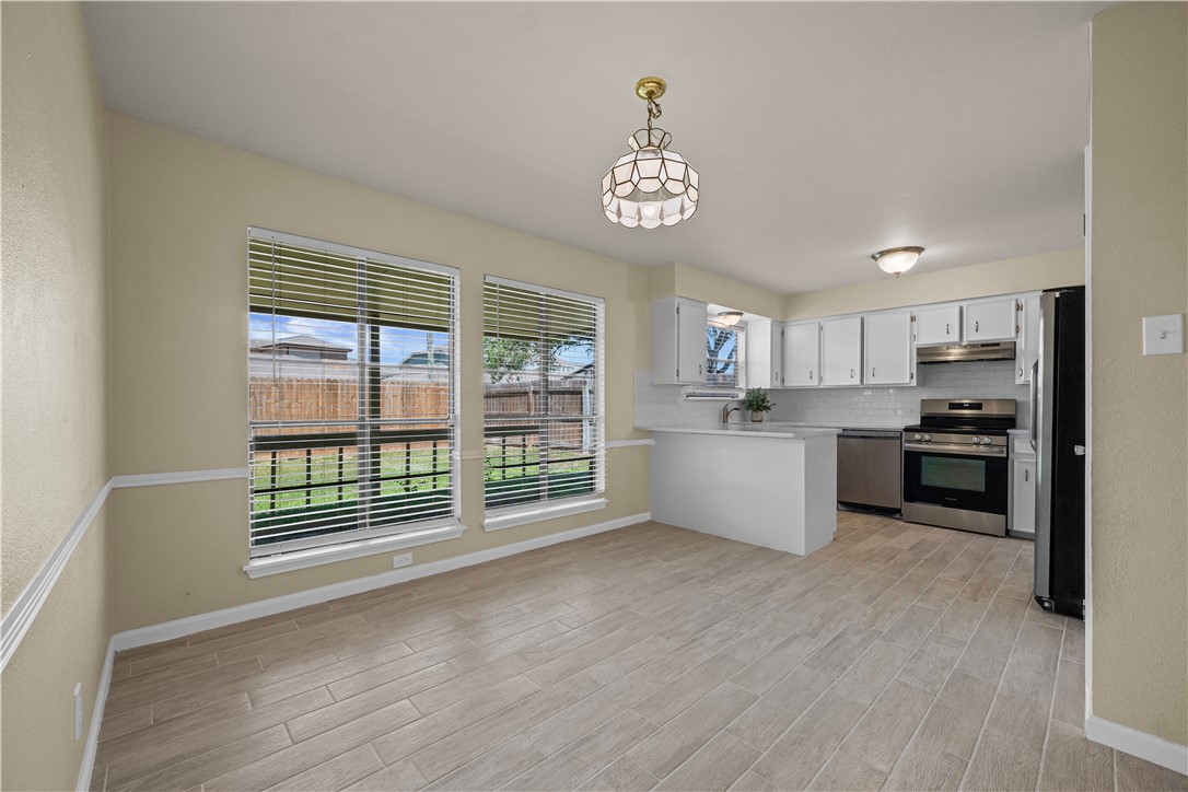 4418 Holly Ridge Drive Corpus Christi, TX 78413 - Photo 9 of 26