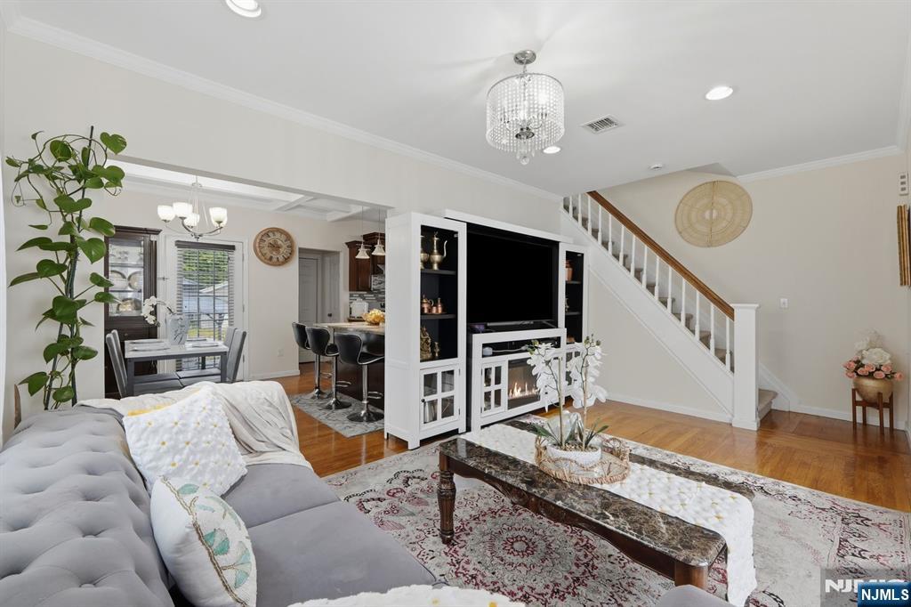 65 Franklin Road Teaneck, NJ 07666 - Photo 8 of 41