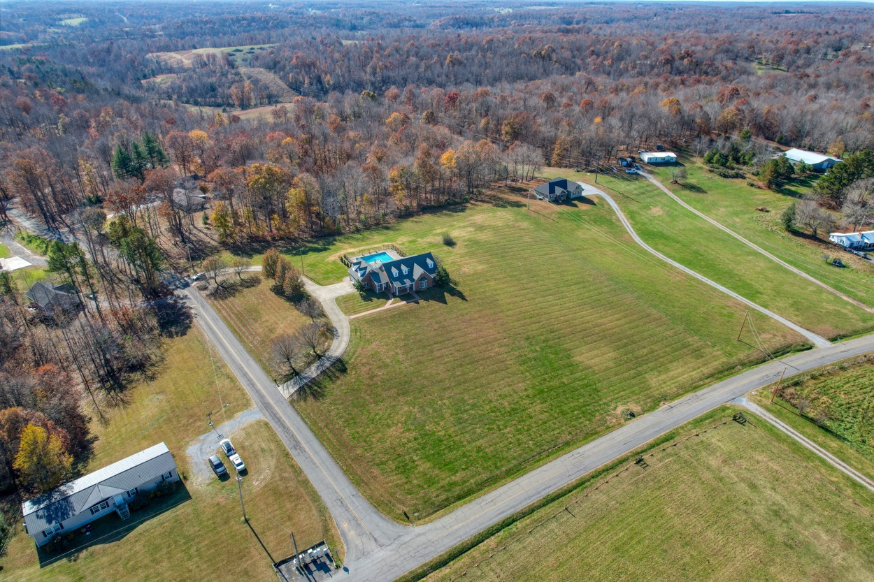 655 Hillview Road North Dickson, TN 37055 - Photo 2 of 68 Gallery Image 2