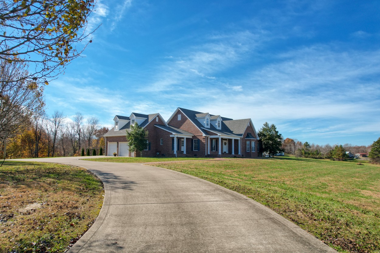 655 Hillview Road North Dickson, TN 37055 - Photo 6 of 68 Gallery Image 6