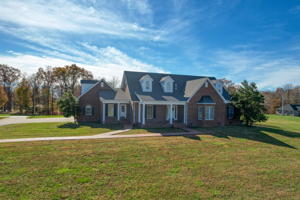 655 Hillview Road North Dickson, TN 37055 - Photo 7 of 68 Gallery Image 7