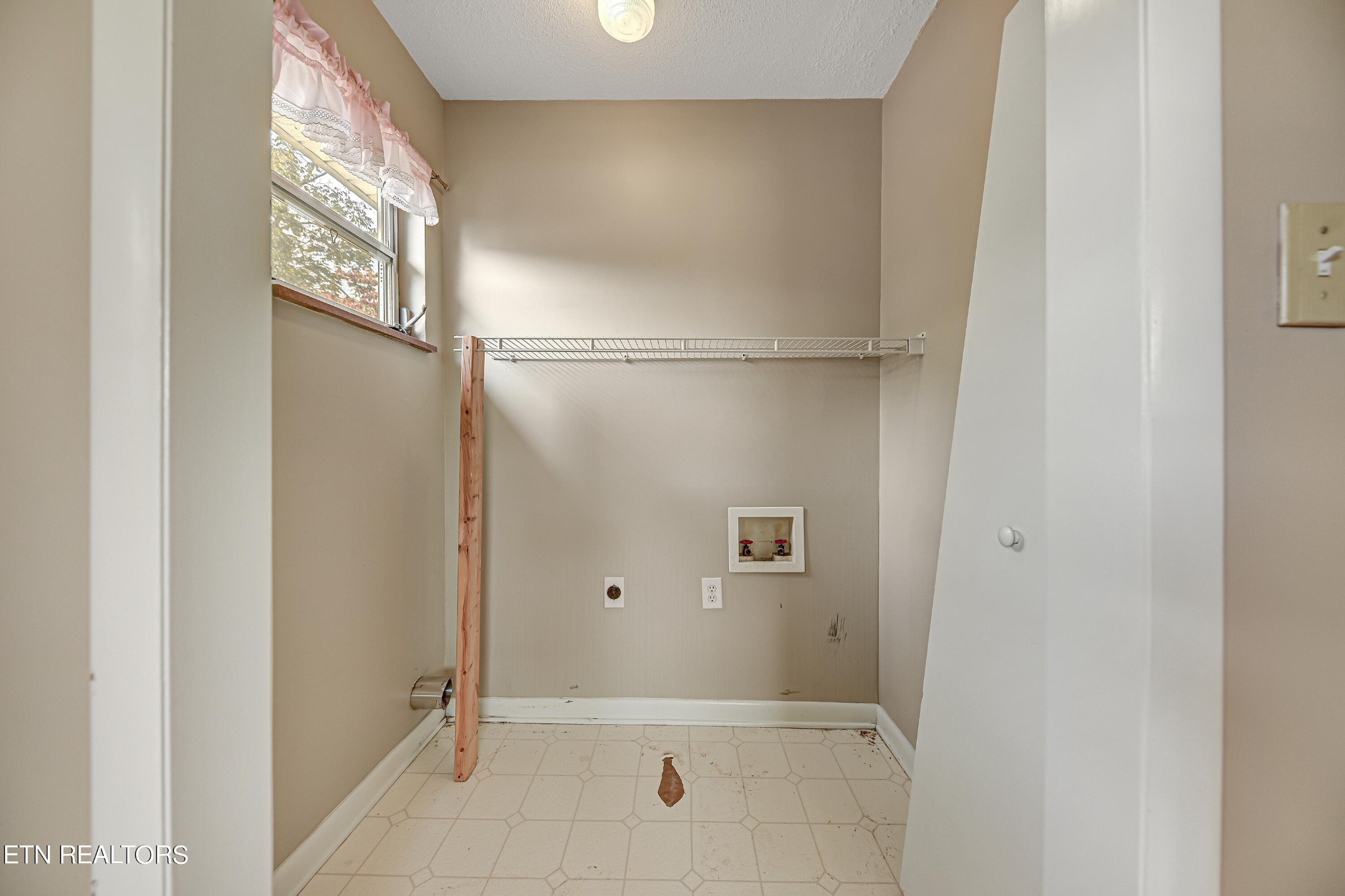3021 Beech Road Louisville, TN 37777 - Photo 17 of 23 Gallery Image 17