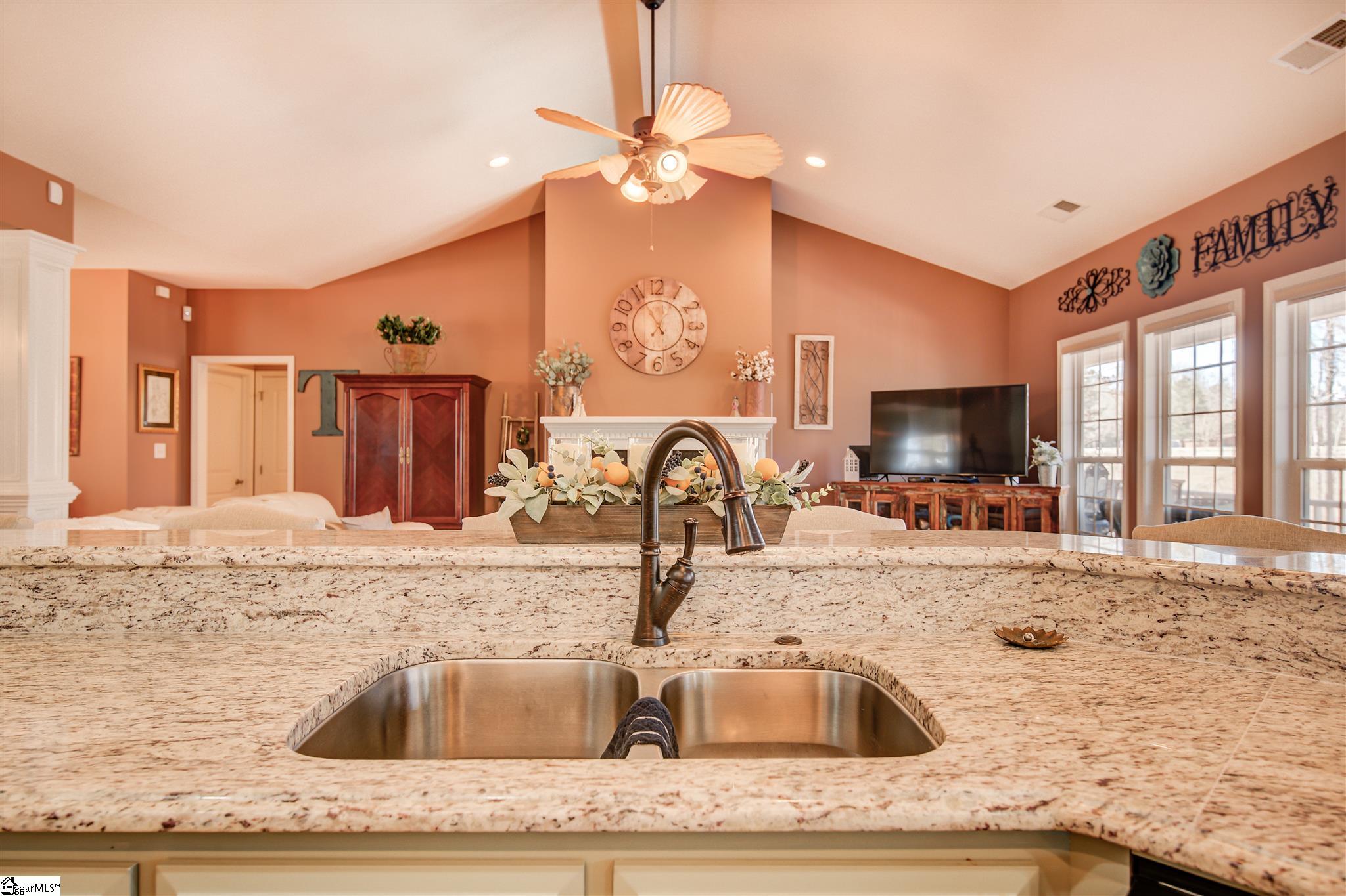117 Springfield Drive Gaffney, SC 29341 - Photo 8 of 30 Gallery Image 8
