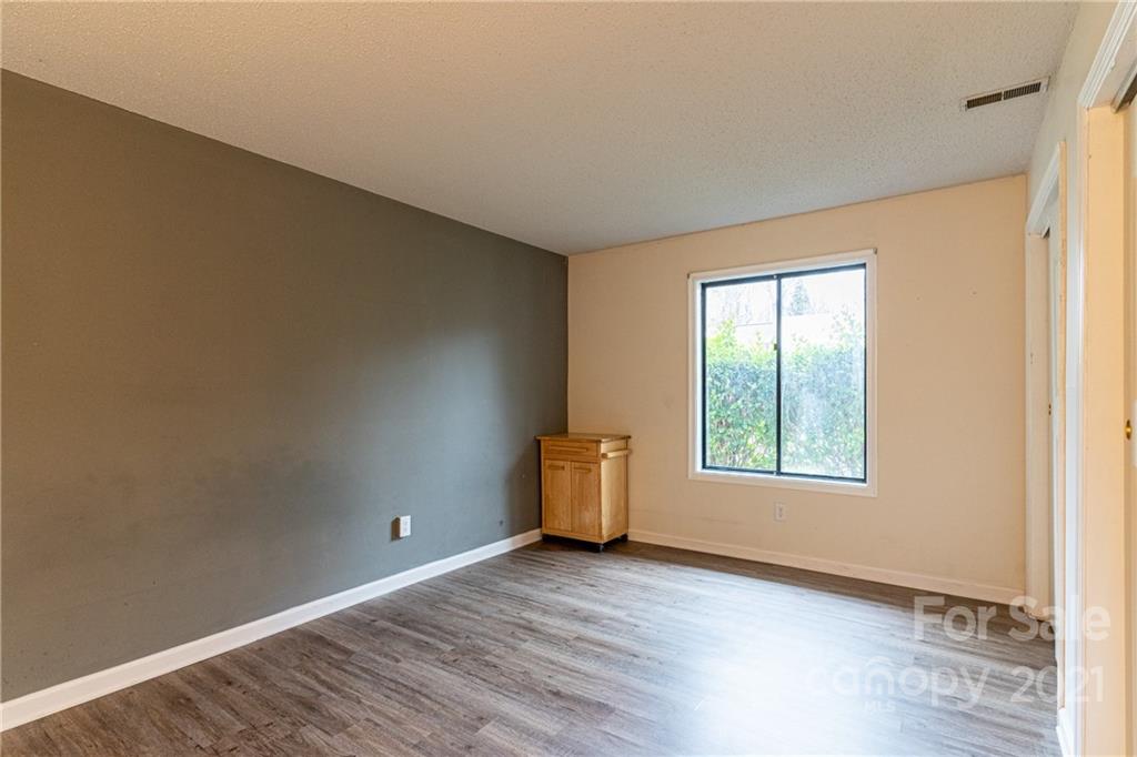 6701 Thermal Road Charlotte, NC 28211 - Photo 15 of 31 Gallery Image 15