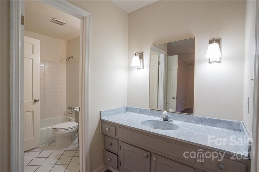 6701 Thermal Road Charlotte, NC 28211 - Photo 21 of 31 Gallery Image 21