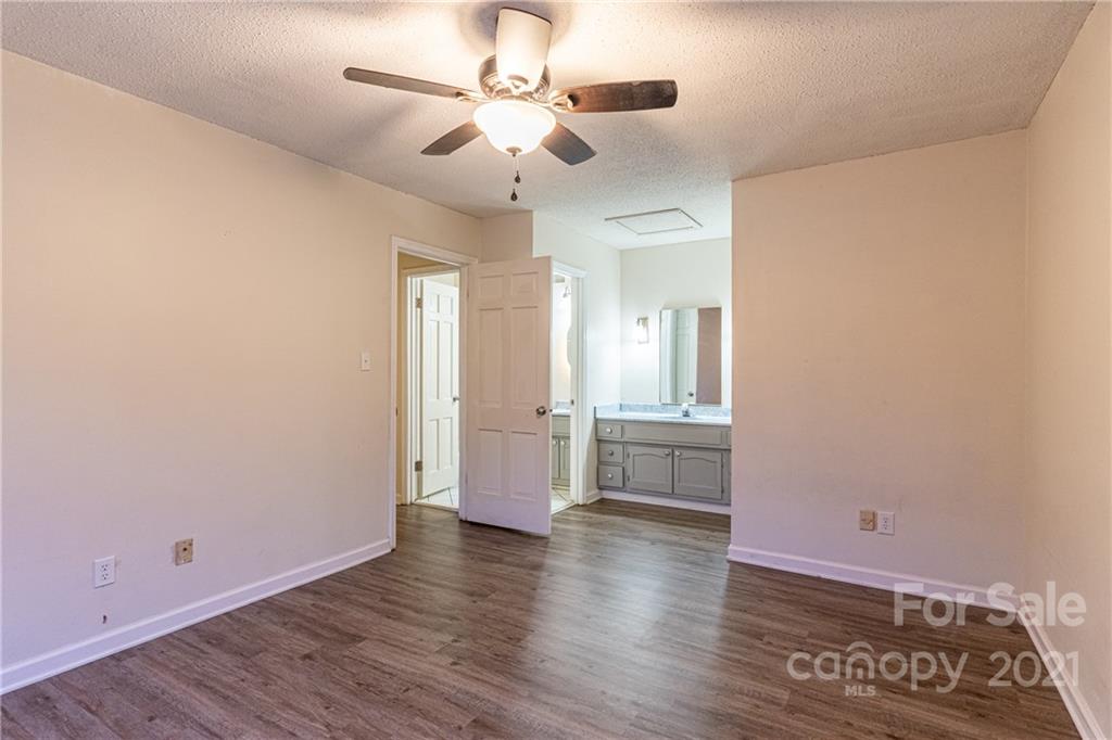 6701 Thermal Road Charlotte, NC 28211 - Photo 23 of 31 Gallery Image 23