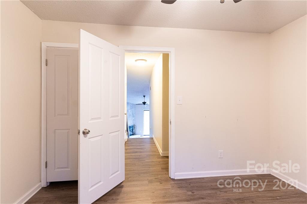 6701 Thermal Road Charlotte, NC 28211 - Photo 27 of 31 Gallery Image 27