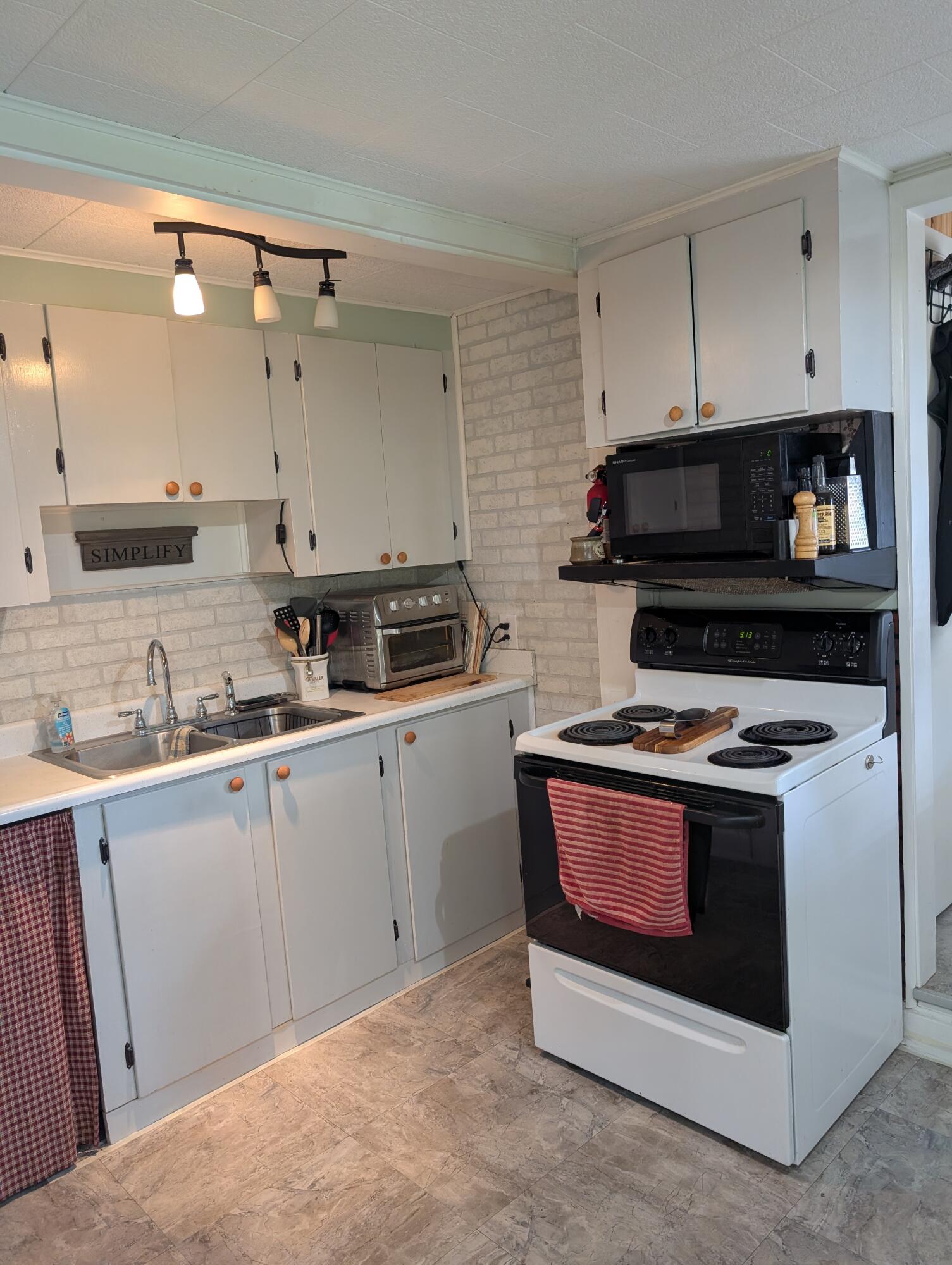 92 Arnold Road Plattsburgh, NY 12901 - Photo 15 of 32 15