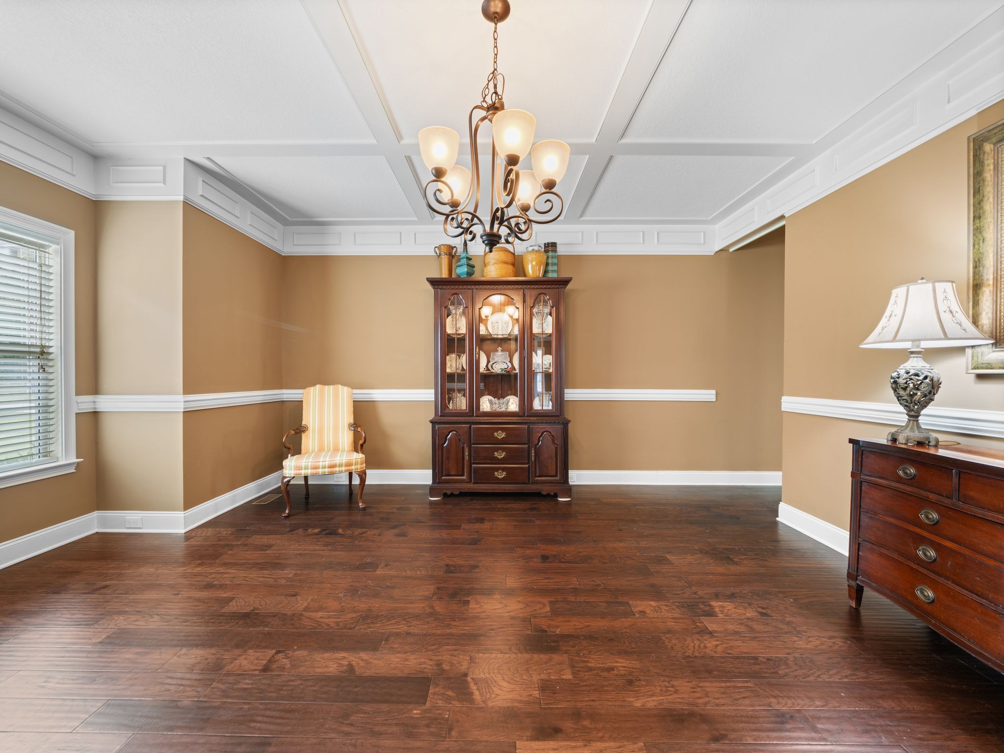 650 Dixie Bee Road Clarksville, TN 37043 - Photo 17 of 42 a view of a dining room with furniture and chandelier