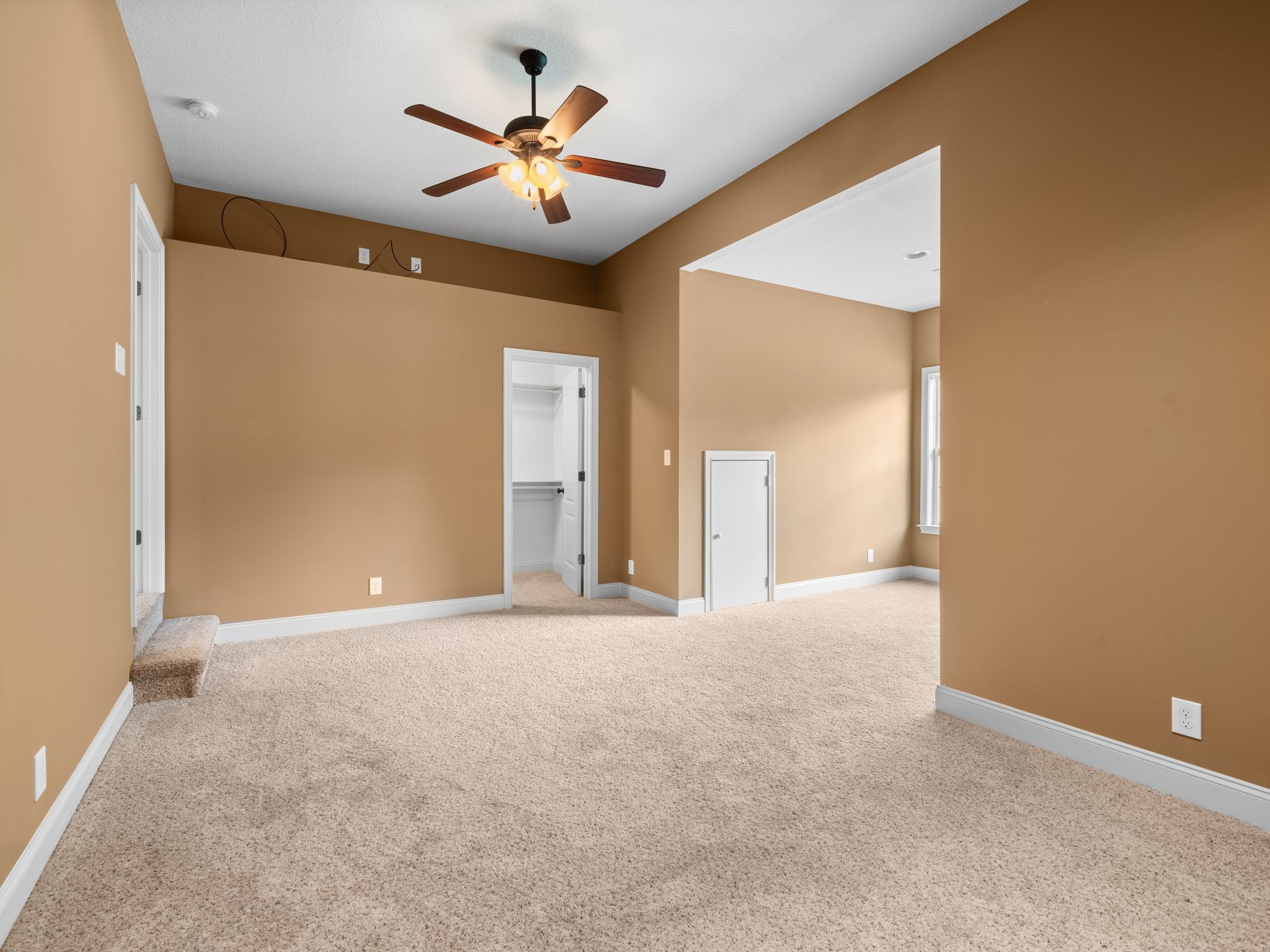 650 Dixie Bee Road Clarksville, TN 37043 - Photo 35 of 42 a view of an empty room with a chandelier fan