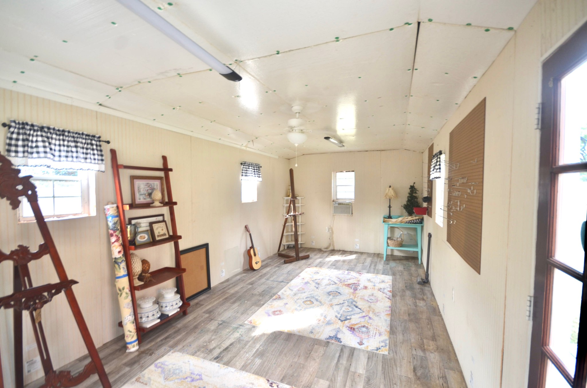 650 Dixie Bee Road Clarksville, TN 37043 - Photo 42 of 42 a view of a hallway with wooden floor and staircase