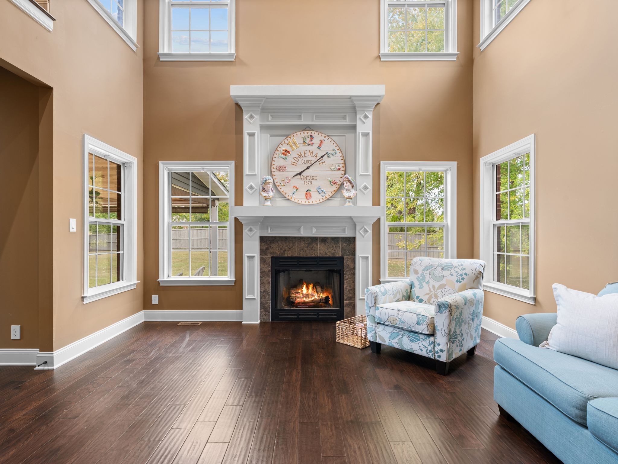 650 Dixie Bee Road Clarksville, TN 37043 - Photo 8 of 42 a living room with furniture and a fireplace