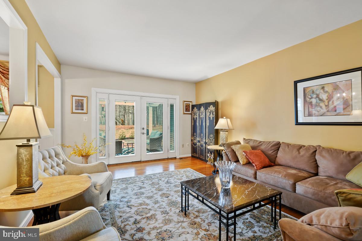 15208 Winstead Lane Silver Spring, MD 20905 - Photo 7 of 31 Gallery Image 7