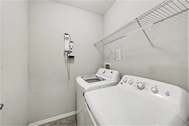 $470,000 | 10657 Standing Stone Drive, Wimauma, FL 33598