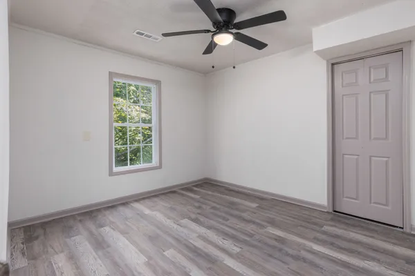 $1,100 | 1610 Old Waynesboro Highway, Lawrenceburg, TN 38464