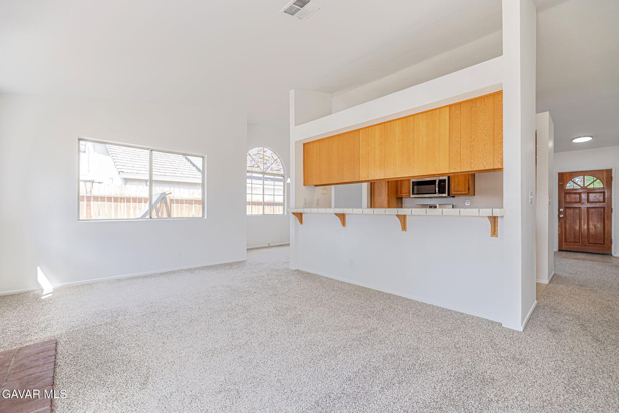 2340 Lightcap Street Lancaster, CA 93535 - Photo 17 of 40 an empty room with windows