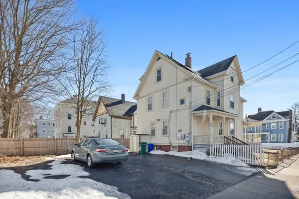 $4,500 | 21 John Street, Unit 1, Attleboro, MA 02703