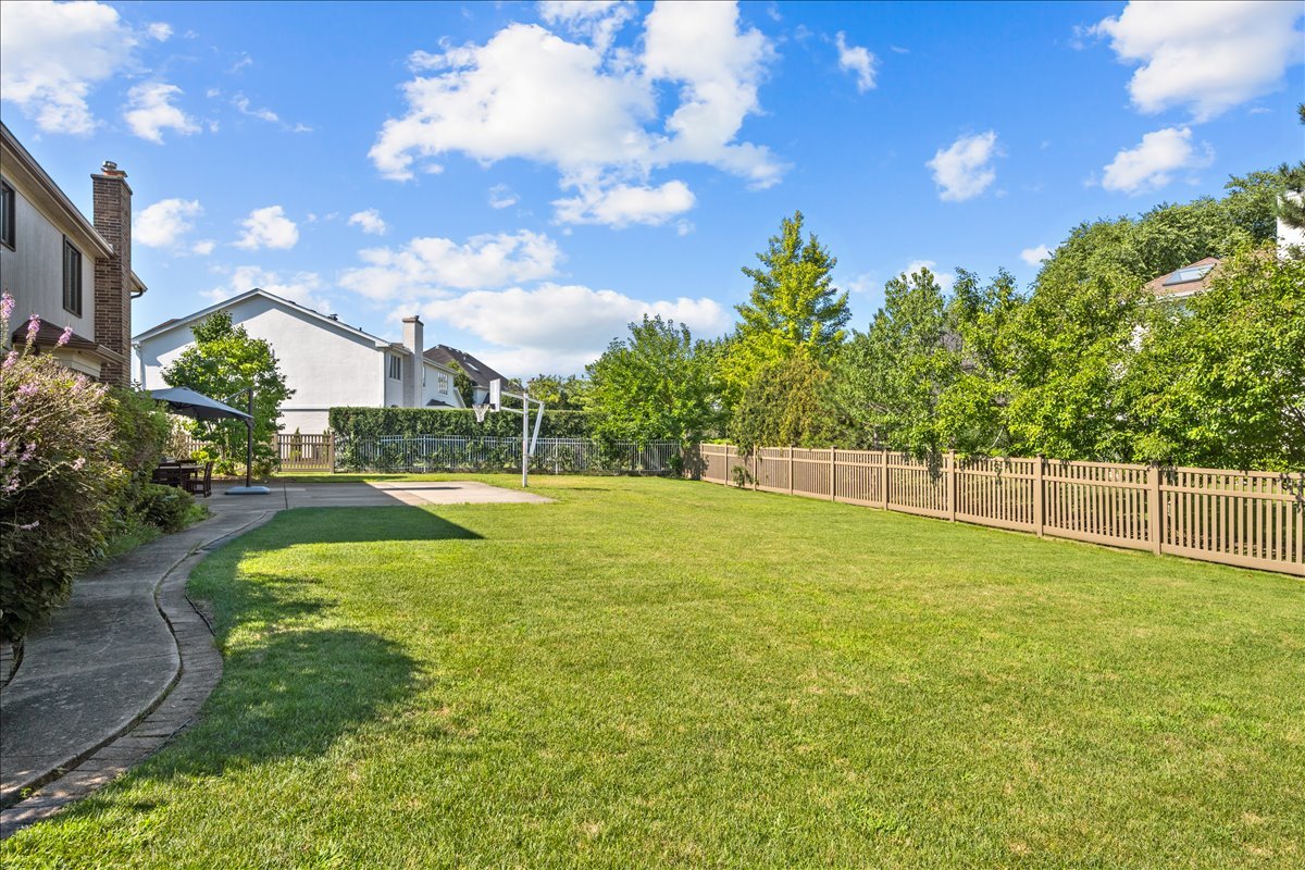 1438 Voltz Road Northbrook, IL 60062 - Photo 5 of 8