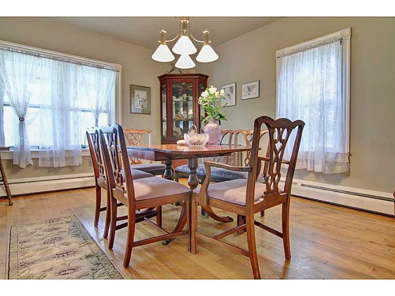 43 Serpentine Road Warren, RI 02885 - Photo 7 of 23 Dining Room.
