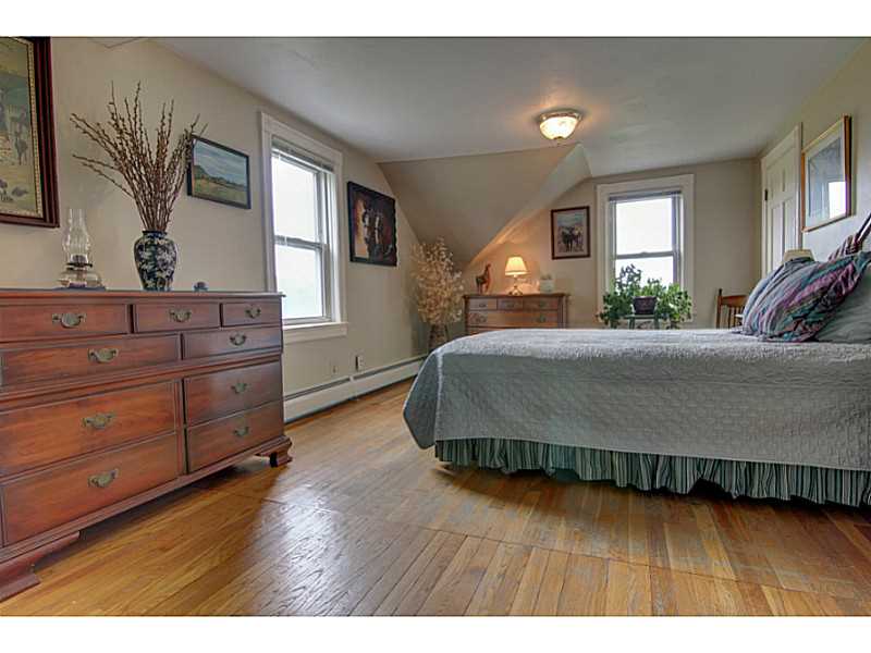 43 Serpentine Road Warren, RI 02885 - Photo 10 of 23 Master Bedroom.