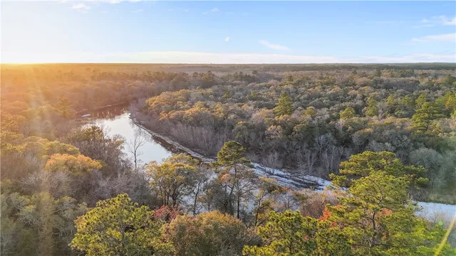 $109,000 | 751 Fort McIntosh Loop, Hortense, GA 31543