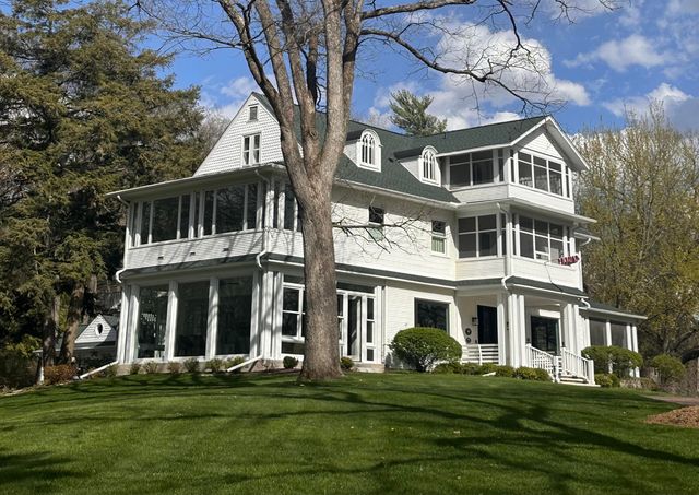 W4206 Black Point Road, Lake Geneva, WI 53147